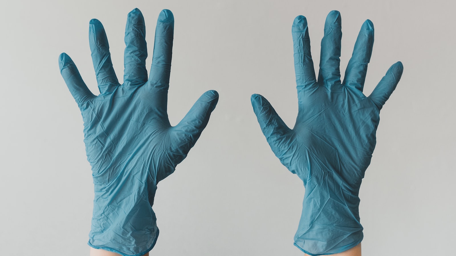 El arte de limpiar silicona de ⁣las manos: ⁤consejos y ‍trucos efectivos