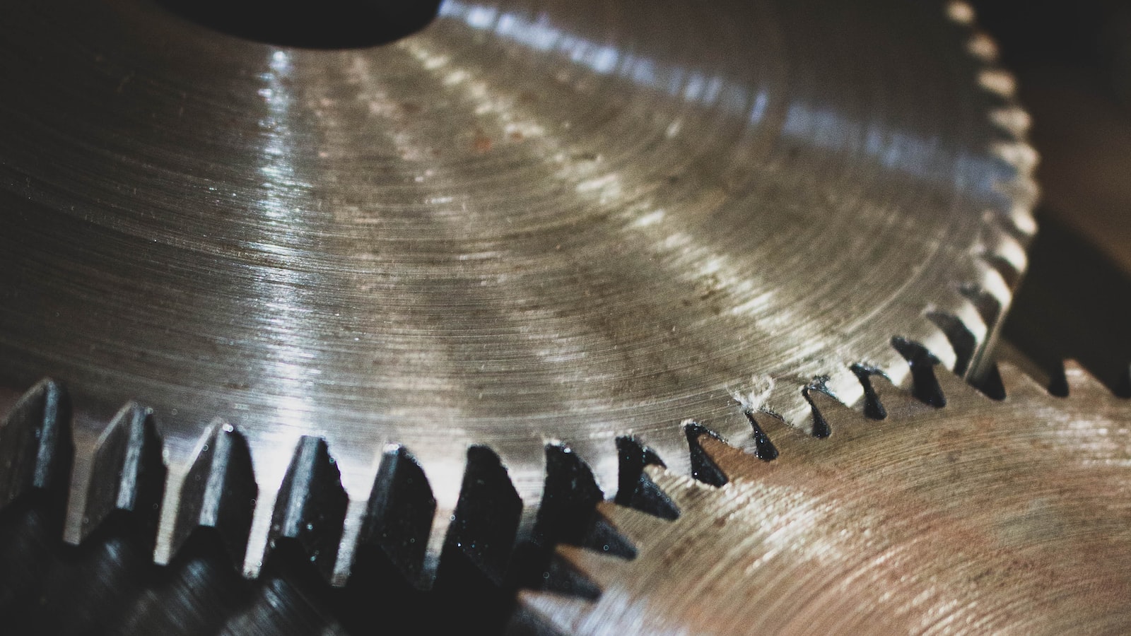 Productos y métodos para limpiar el⁢ acero inoxidable en profundidad